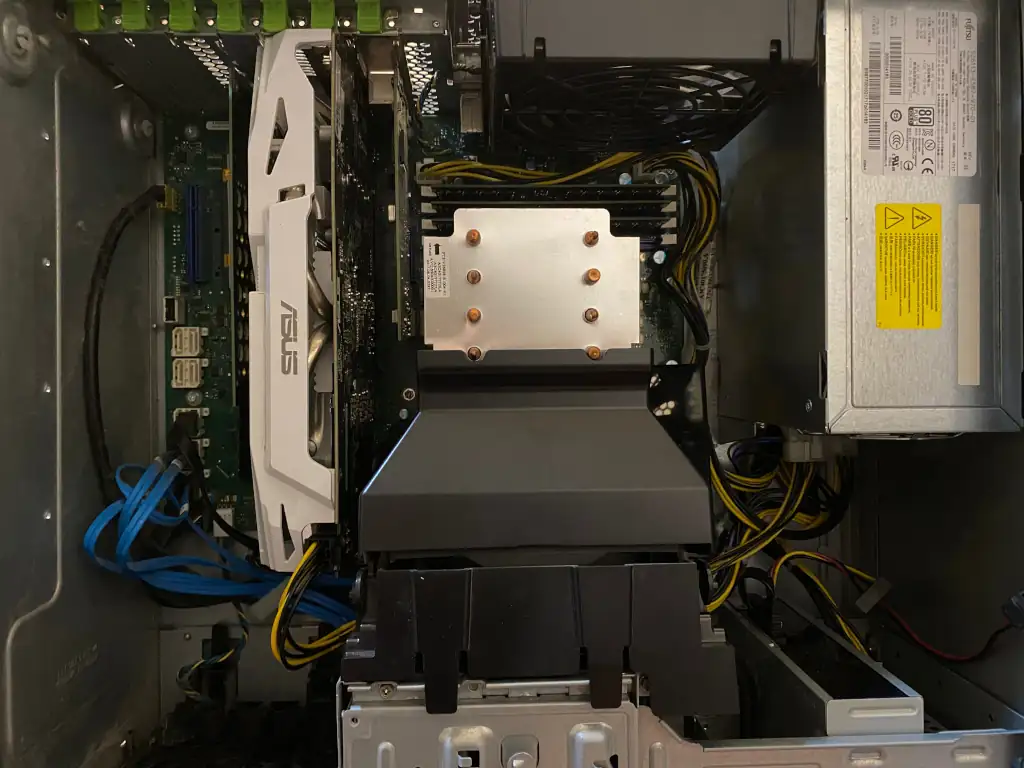 A close up view of the inside of the computer after I'm done.